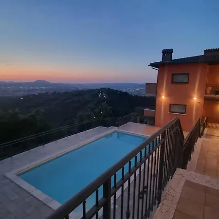 Cinque Cerri アパート